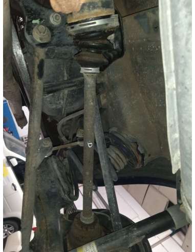 TRANSMISION TRASERA DERECHA TOYOTA...