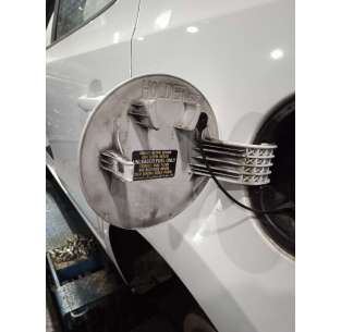 TAPA EXTERIOR COMBUSTIBLE... 2