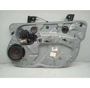 ELEVALUNAS DELANTERO...