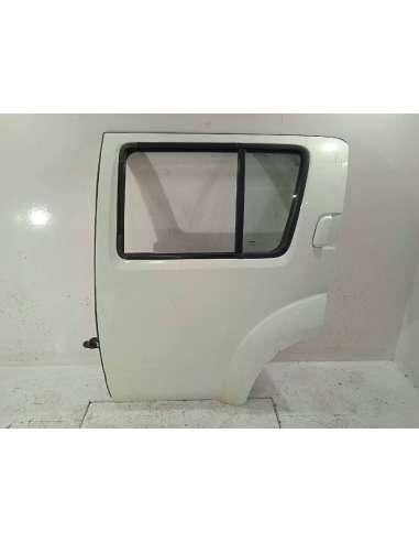 PUERTA TRASERA IZQUIERDA NISSAN...