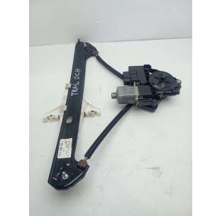 ELEVALUNAS TRASERO DERECHO...