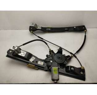 ELEVALUNAS DELANTERO...