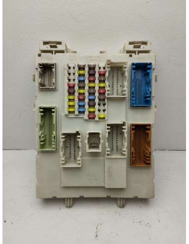 CAJA RELES / FUSIBLES FORD FOCUS...