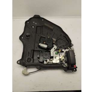 ELEVALUNAS TRASERO DERECHO...