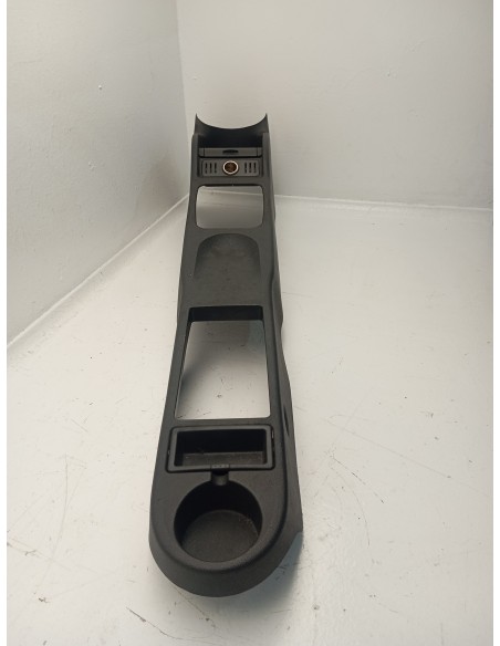 Recambio de apoyabrazos central para opel tigra twin top enjoy referencia OEM IAM 09114441  