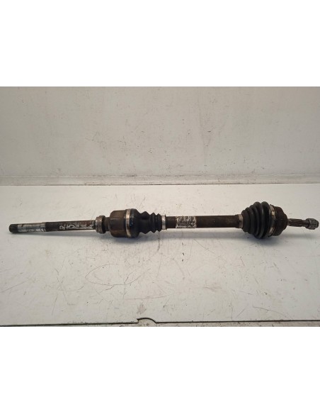 Recambio de transmision delantera derecha para citroën c3 1.6 hdi fap referencia OEM IAM 9686025480  