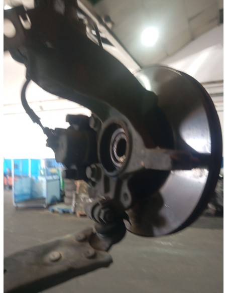 Recambio de mangueta delantera derecha para ford focus lim. (cb8) trend referencia OEM IAM AV613K170  