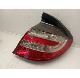 PILOTO TRASERO DERECHO...