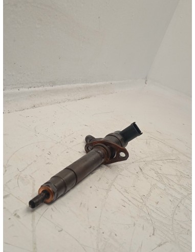 Recambio de inyector para volvo s60 i (384) d5 referencia OEM IAM 0445110028  
