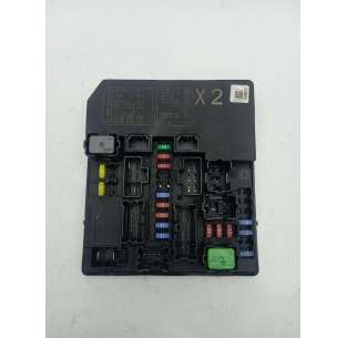 CAJA RELES / FUSIBLES...