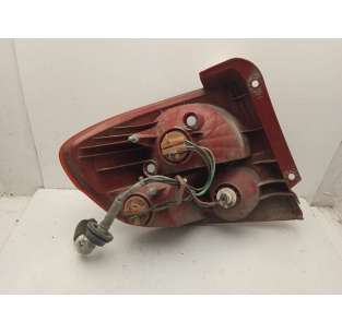 PILOTO TRASERO DERECHO... 2