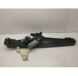 ELEVALUNAS TRASERO DERECHO...