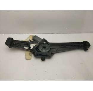 ELEVALUNAS TRASERO...