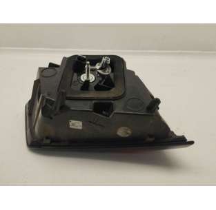 PILOTO TRASERO DERECHO... 2