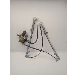 ELEVALUNAS DELANTERO...