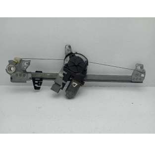 ELEVALUNAS DELANTERO...