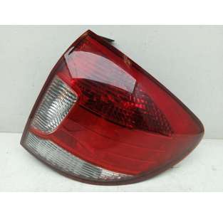 PILOTO TRASERO DERECHO KIA...