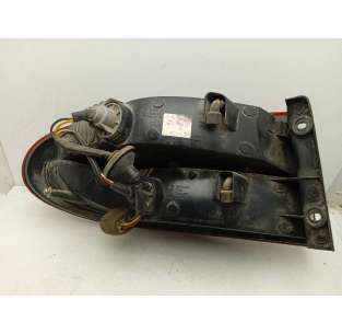 PILOTO TRASERO DERECHO... 2