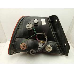 PILOTO TRASERO DERECHO... 2