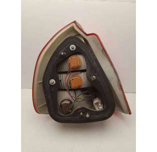 PILOTO TRASERO DERECHO... 2