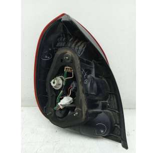 PILOTO TRASERO DERECHO... 2