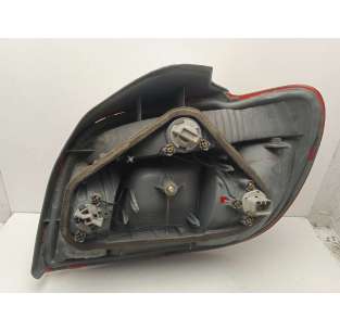 PILOTO TRASERO IZQUIERDO... 2