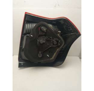 PILOTO TRASERO DERECHO... 2