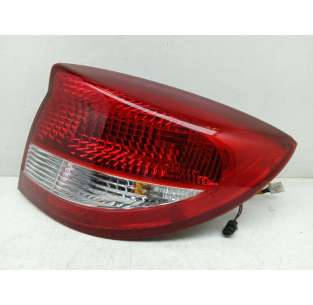 PILOTO TRASERO DERECHO KIA...