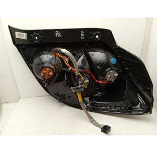 PILOTO TRASERO IZQUIERDO... 2