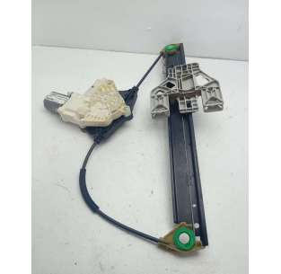 ELEVALUNAS TRASERO DERECHO...