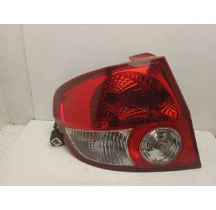 PILOTO TRASERO IZQUIERDO...