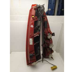 PILOTO TRASERO DERECHO... 2