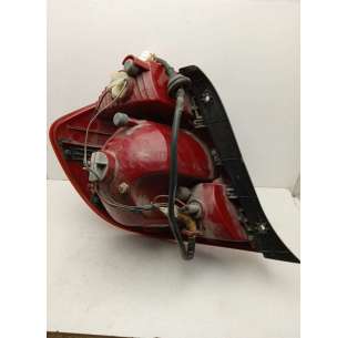 PILOTO TRASERO DERECHO... 2