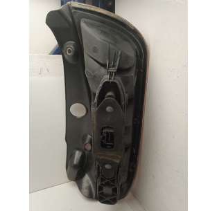 PILOTO TRASERO DERECHO... 2