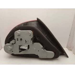 PILOTO TRASERO DERECHO... 2