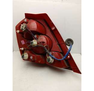 PILOTO TRASERO DERECHO... 2