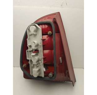 PILOTO TRASERO DERECHO... 2