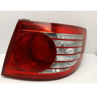 PILOTO TRASERO DERECHO...