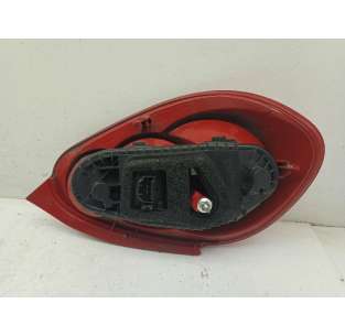 PILOTO TRASERO DERECHO... 2