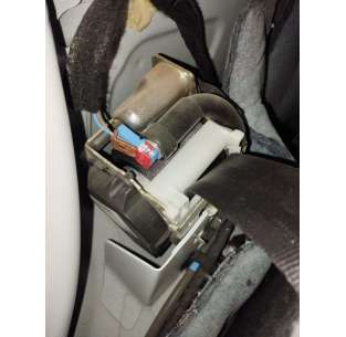 CINTURON SEGURIDAD TRASERO...