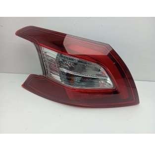 PILOTO TRASERO IZQUIERDO...