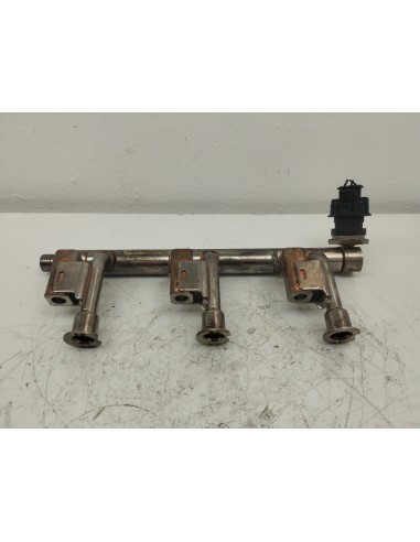 Recambio de rampa inyectora para ford focus lim. (cb8) trend referencia OEM IAM CM5G9H487H  