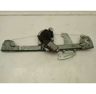 ELEVALUNAS DELANTERO...