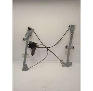 ELEVALUNAS DELANTERO...