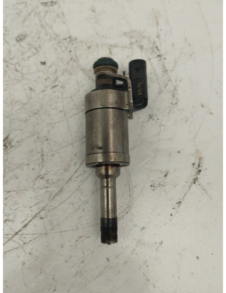 Recambio de inyector para ford focus lim. (cb8) trend referencia OEM IAM CM5G9F593FA  