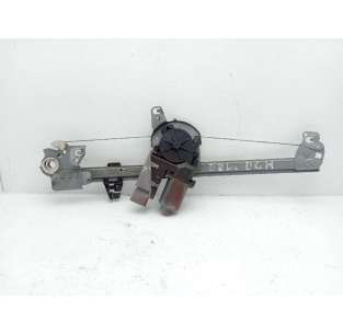 ELEVALUNAS DELANTERO...