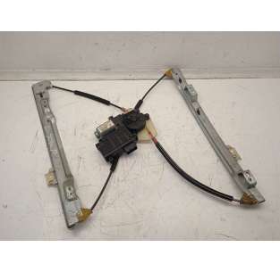 ELEVALUNAS DELANTERO...