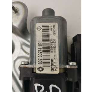 ELEVALUNAS DELANTERO... 2