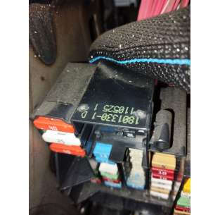 CAJA RELES / FUSIBLES... 2