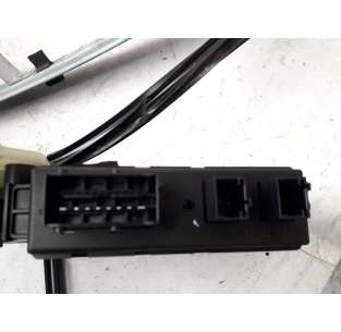 ELEVALUNAS DELANTERO... 2